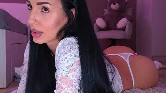 hayleybabe4 online show from April 12, 8:23 pm