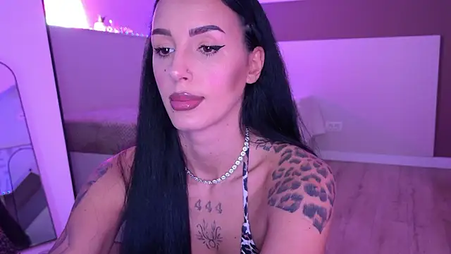 hayleybabe4 online show from March 28, 9:27 pm