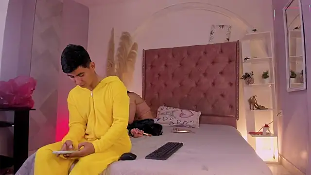 ROUS AND ARLEY online show from February 5, 12:23 pm