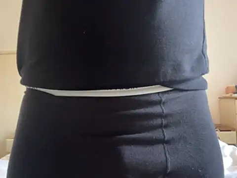 Snapshot of malcolm2334 chatting on April 4, 12:56 pm malcolm2334 online show from April 4, 12:56 pm