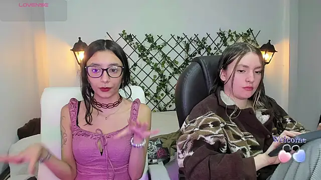 nana  rousse online show from February 8, 12:41 am