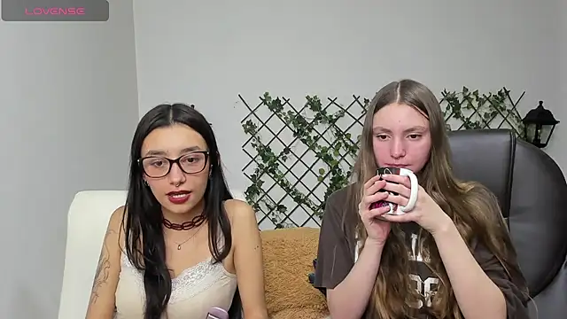 nana  rousse online show from February 25, 1:39 am