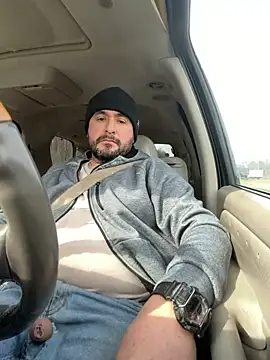 Snapshot of yolanda339 chatting on February 23, 7:25 pm yolanda339 online show from February 23, 7:25 pm