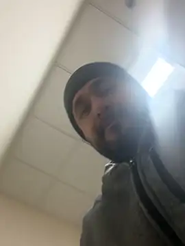 Snapshot of yolanda339 chatting on February 25, 12:05 pm yolanda339 online show from February 25, 12:05 pm