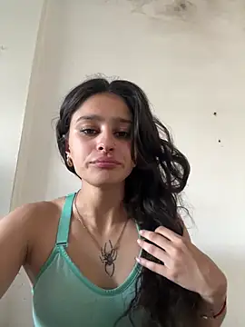 Snapshot of madison90 chatting on February 9, 8:29 pm madison90 online show from February 9, 8:29 pm