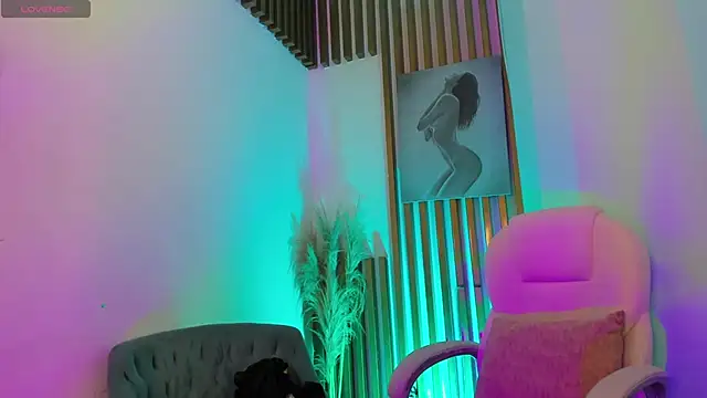 JazminRusso  online show from February 16, 6:23 am