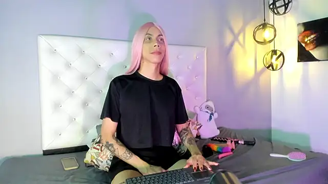 Rose peterson  online show from February 3, 1:49 pm