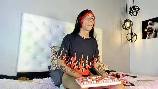 Rose peterson  online show from March 3, 10:06 pm