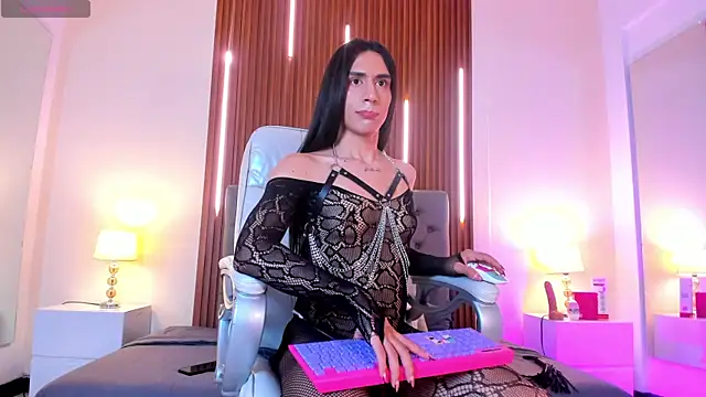 Viannca   online show from June 12, 8:23 am