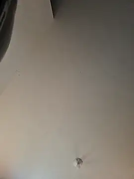 Snapshot of KLEYTON33 chatting on February 15, 1:21 pm KLEYTON33 online show from February 15, 1:21 pm