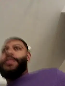 Snapshot of KLEYTON33 chatting on February 10, 2:27 pm KLEYTON33 online show from February 10, 2:27 pm