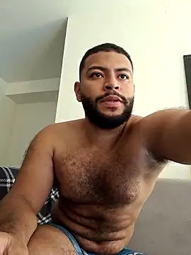 Snapshot of KLEYTON33 chatting on February 12, 4:07 pm KLEYTON33 online show from February 12, 4:07 pm