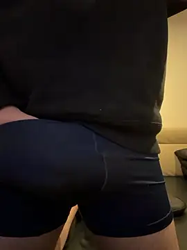 Snapshot of yuuuuusuke00 chatting on February 3, 2:53 am yuuuuusuke00 online show from February 3, 2:53 am