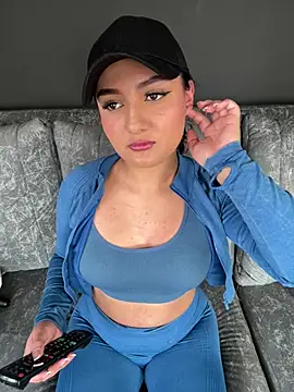 Catalu x online show from February 17, 6:27 pm