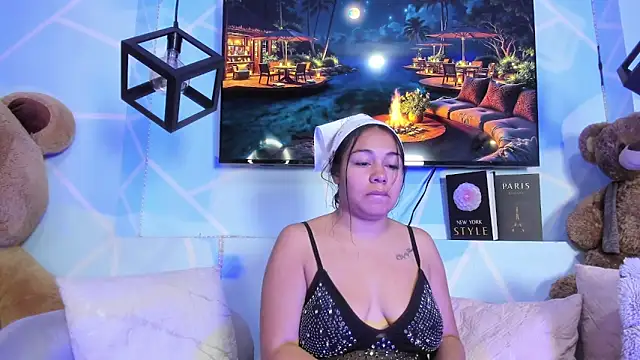 Snapshot of amy_noa chatting on February 25, 12:44 am amy noa online show from February 25, 12:44 am