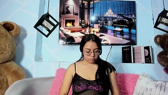 amy noa online show from March 31, 12:45 am