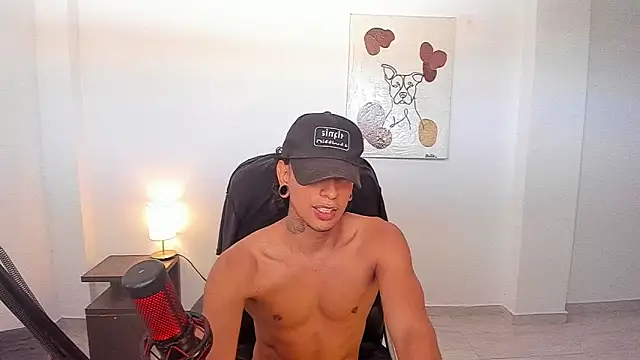 Snapshot of paisa_hotx chatting on February 13, 4:07 pm paisa hotx online show from February 13, 4:07 pm