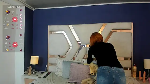 Sara Evaanns online show from May 2, 12:21 pm