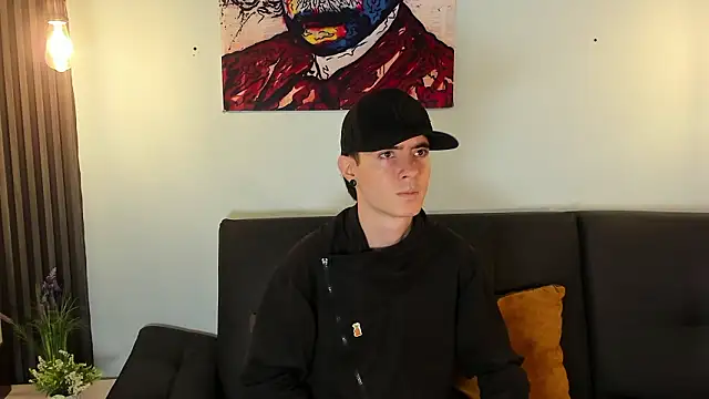 Lio      online show from February 22, 3:53 am