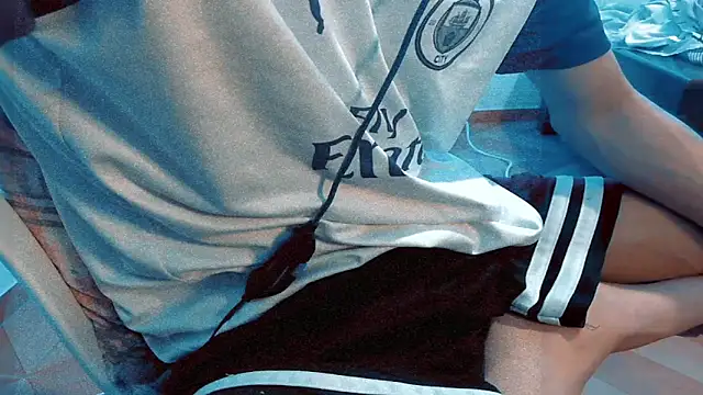 Evansx7 online show from February 28, 8:41 pm