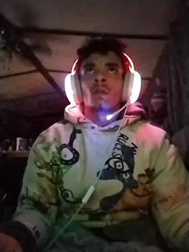 Snapshot of spooky425hd chatting on February 25, 8:03 am spooky425hd online show from February 25, 8:03 am