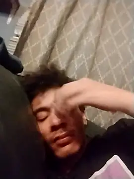 spooky425hd online show from April 1, 2:24 am