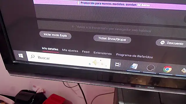 isabella vogue online show from February 28, 11:43 am