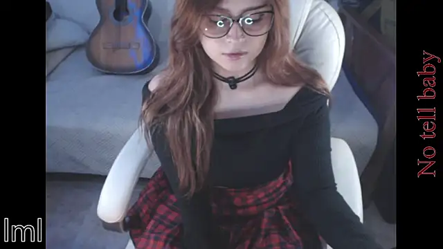 Snapshot of Lametaleralatina chatting on June 24, 12:48 pm Lametaleralatina online show from June 24, 12:48 pm