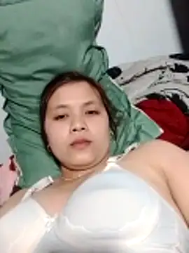 Snapshot of alex_callmemaybe69 chatting on February 8, 6:27 pm alex callmemaybe69 online show from February 8, 6:27 pm