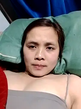 Snapshot of alex_callmemaybe69 chatting on February 10, 2:27 pm alex callmemaybe69 online show from February 10, 2:27 pm