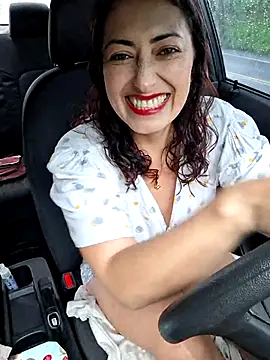aliz963040 online show from May 4, 9:28 pm