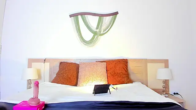 LiaJohnnson  online show from April 15, 4:18 am