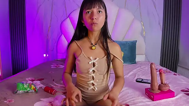 LiaJohnnson  online show from March 25, 4:23 am