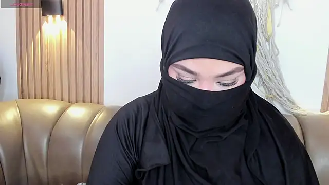 Salma Haleem online show from March 3, 7:43 pm