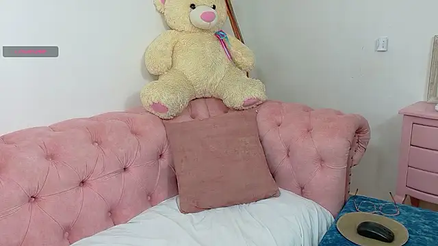 Ashley Jonness  online show from March 11, 3:22 am