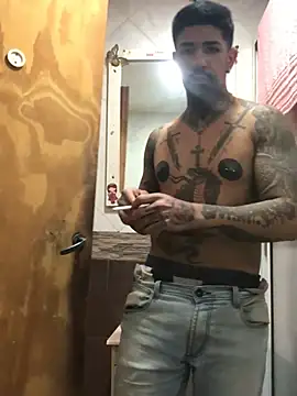 Snapshot of rodrigo2740 chatting on July 20, 7:05 pm rodrigo2740 online show from July 20, 7:05 pm