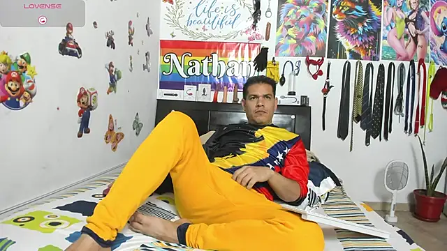 nathannathaniel online show from May 14, 8:39 pm