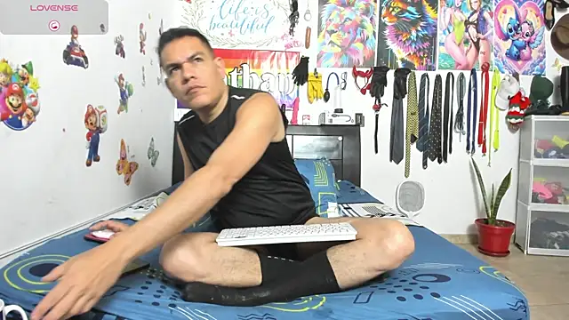 nathannathaniel online show from May 24, 11:43 am