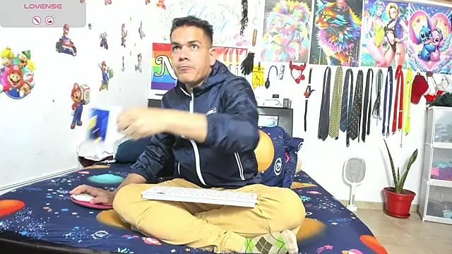 nathannathaniel online show from May 5, 10:24 pm
