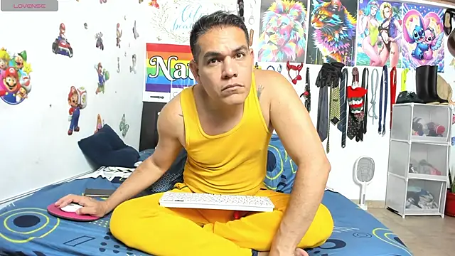 nathannathaniel online show from May 28, 10:37 pm