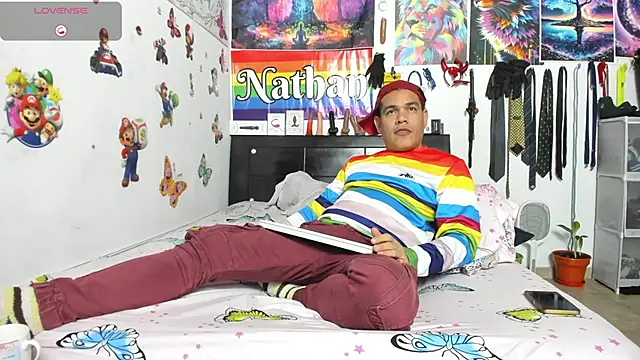 Snapshot of nathannathaniel chatting on June 18, 8:35 am nathannathaniel online show from June 18, 8:35 am