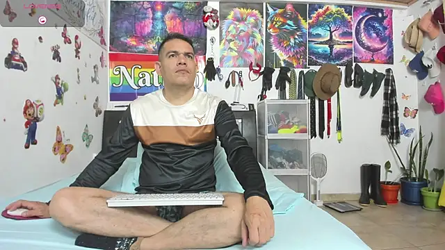 Snapshot of nathannathaniel chatting on July 18, 4:59 pm nathannathaniel online show from July 18, 4:59 pm