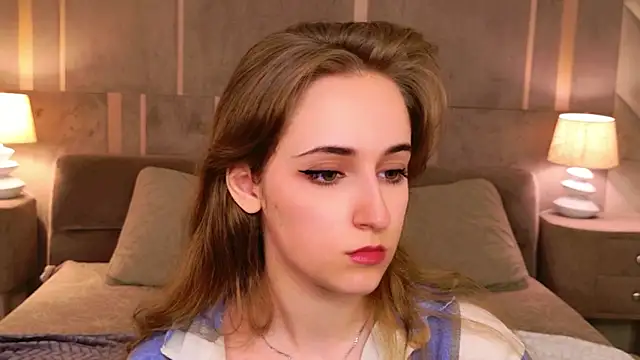 Snapshot of Tara_Keats chatting on June 14, 3:35 pm Tara Keats online show from June 14, 3:35 pm
