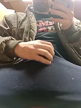 KrazyNutz420 online show from February 1, 6:44 am