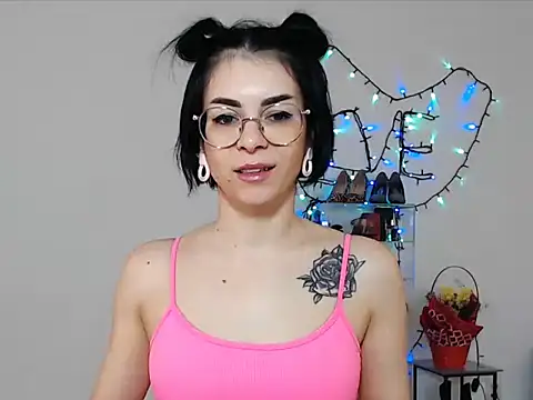 emacandy online show from March 15, 6:20 am