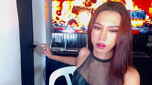 QueenAlisonfoxx online show from May 29, 12:05 am