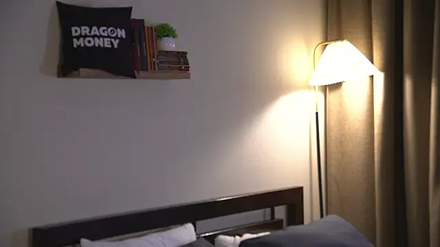 2girls1dream online show from February 26, 6:24 am