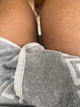 eeer116 online show from March 18, 11:57 am