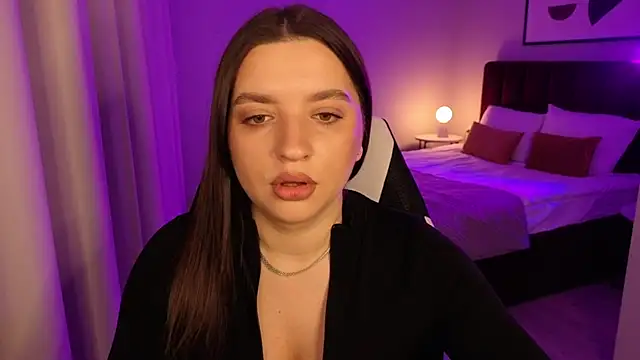 kirastorm  online show from February 8, 1:09 pm