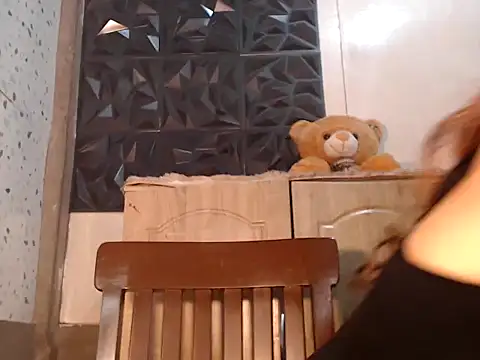 Yourdivagoddess online show from March 11, 4:50 am